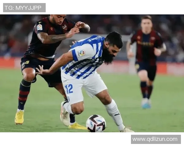 201314赛季皇马与莱万特队激战回顾精彩瞬间与赛场亮点分析